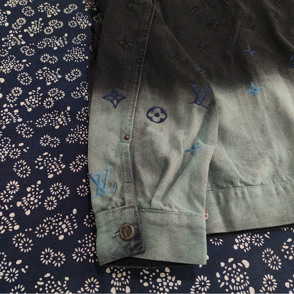 Louis Vuitton Gradient Monogram Denim Trucker Jac… - image 4